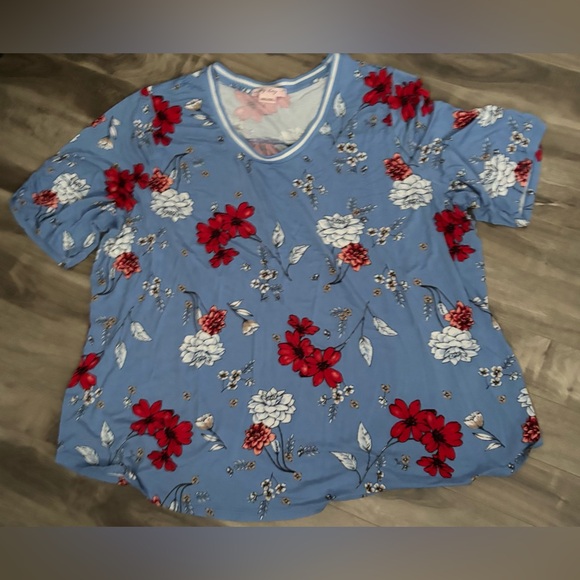 Penningtons Tops - Penningtons Blue Floral Top